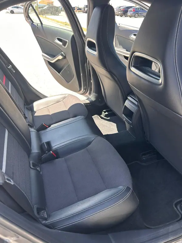 Mercedes-Benz A 160 2014 - 10490 EUR, 210000 km - AUTO.MOTO.pt - 210000km - foto 11 de 14