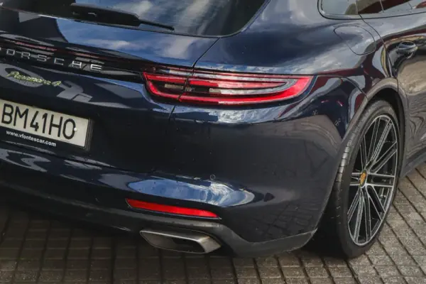 Porsche Panamera Sport Turismo 2019 - 67480 EUR, 97640 km - AUTO.MOTO.pt - 97640km - foto 26 de 71