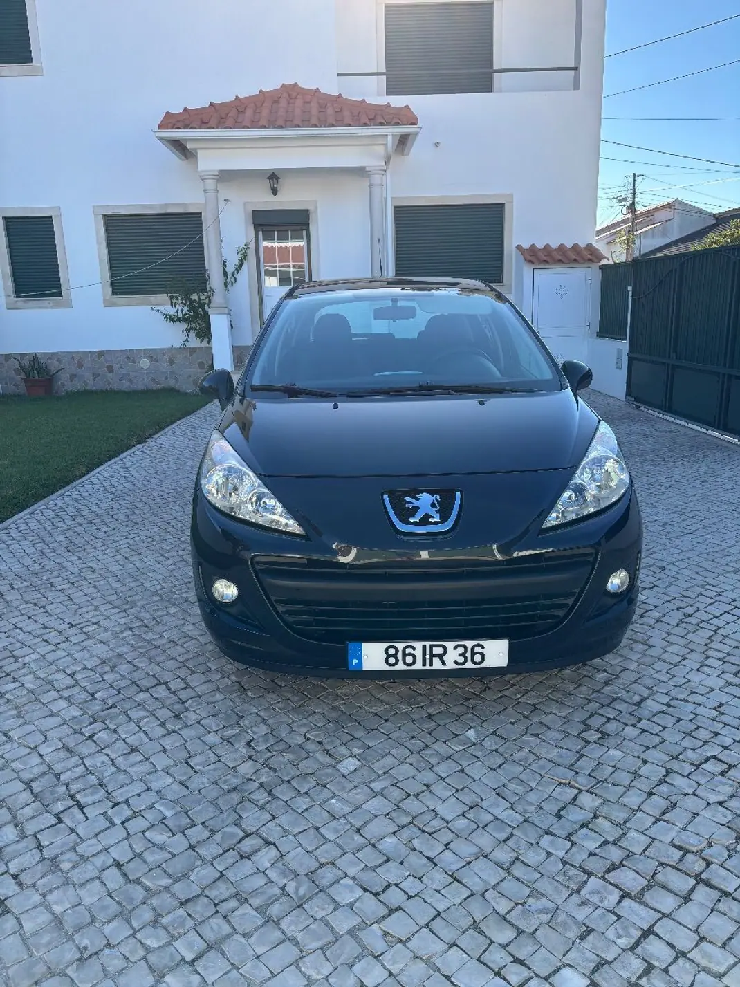Peugeot 207 2010 - 5450 EUR, 162760 km - 162760km - foto 3 de 13