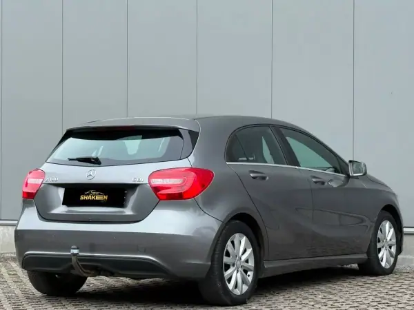 Mercedes-Benz A 180 2013 - 9900 EUR, 234885 km - AUTO.MOTO.pt - 234885km - foto 6 de 12