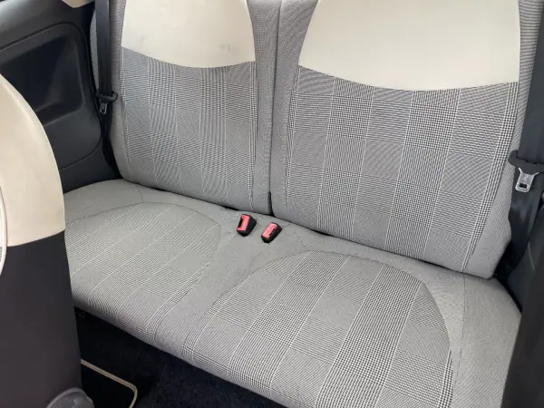 Fiat 500 2015 - 10950 EUR, 143315 km - 143315km - foto 9 de 12