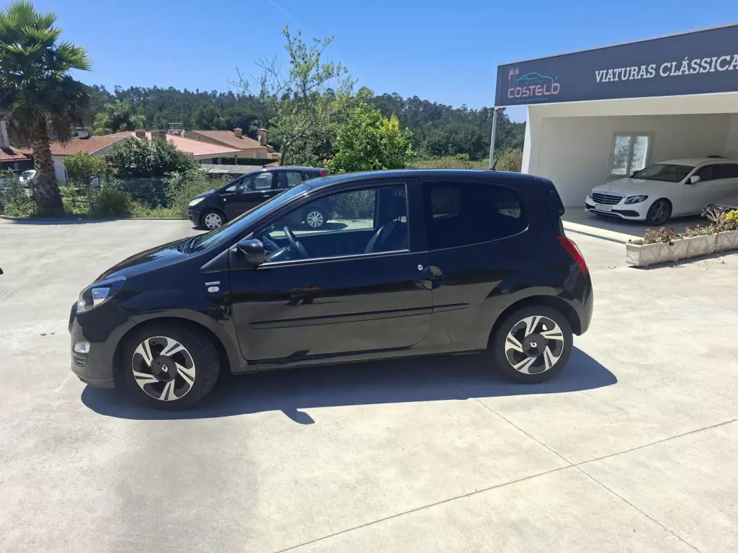 Renault Twingo 2014 - 6490 EUR, 93204 km - 93204km - foto 13 de 17