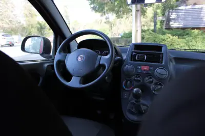 Fiat Panda 2010 - 4500 EUR, 114357 km - AUTO.MOTO.pt - 114357km - foto 15 de 23