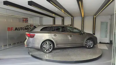 Toyota Avensis Touring Sports 2016 - 14900 EUR, 212217 km - AUTO.MOTO.pt - 212217km - foto 7 de 57