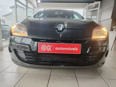 Renault Mégane Sport Tourer 2009 - 5750 EUR, 210000 km - AUTO.MOTO.pt - 210000km - foto 3 de 34