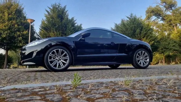 Peugeot RCZ 2011 - 12500 EUR, 94000 km - AUTO.MOTO.pt - 94000km - foto 3 de 19