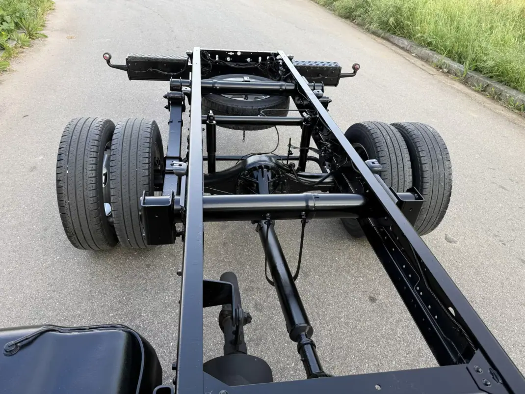 Mitsubishi 2011 - 19750 EUR, 190000 km - AUTO.MOTO.pt - 190000km - foto 8 de 22