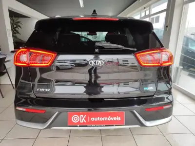 Kia Niro 2019 - 17250 EUR, 51300 km - AUTO.MOTO.pt - 51300km - foto 9 de 34