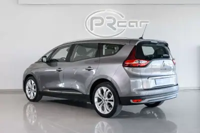 Renault Grand Scénic 2020 - 23900 EUR, 57641 km - AUTO.MOTO.pt - 57641km - foto 19 de 22