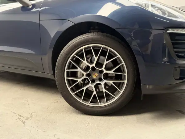 Porsche Macan 2015 - 34990 EUR, 200000 km - 200000km - foto 3 de 19