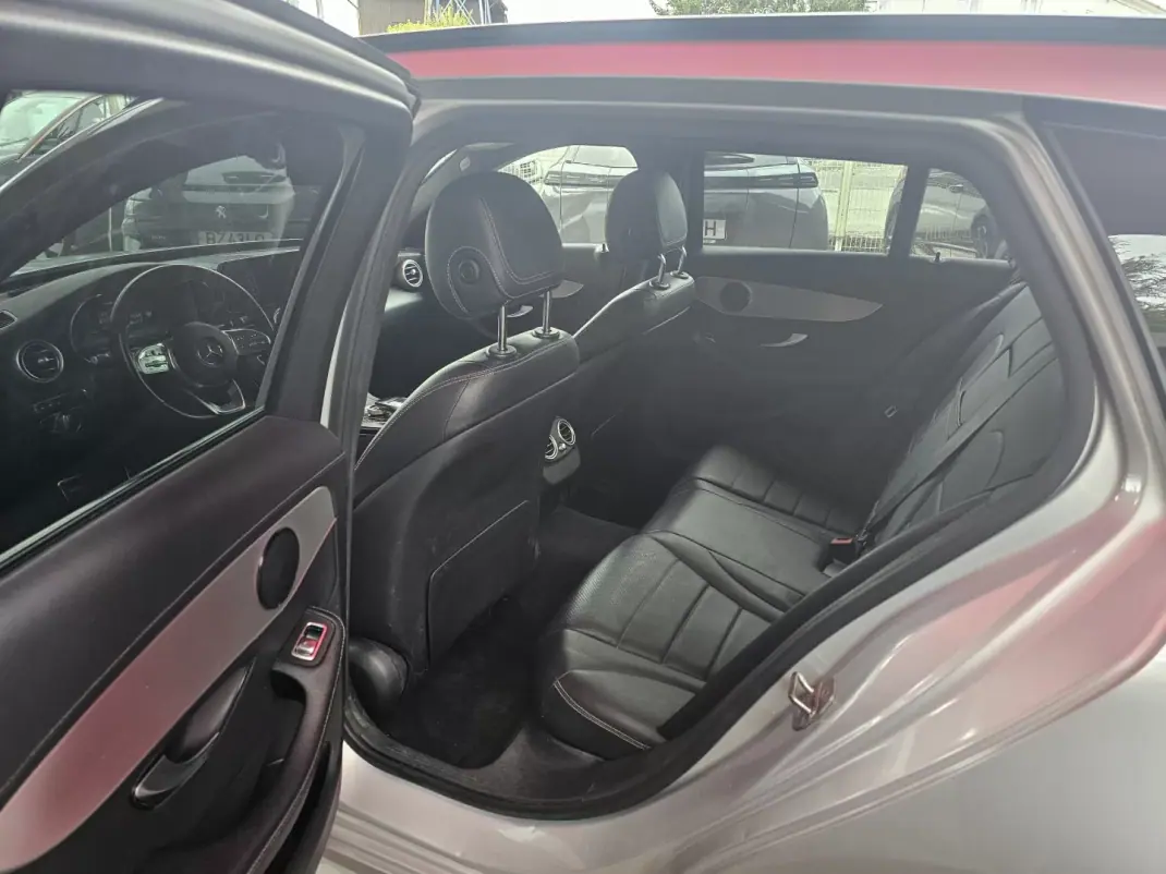 Mercedes-Benz C 300 2020 - 20999 EUR, 207000 km - 207000km - foto 11 de 22
