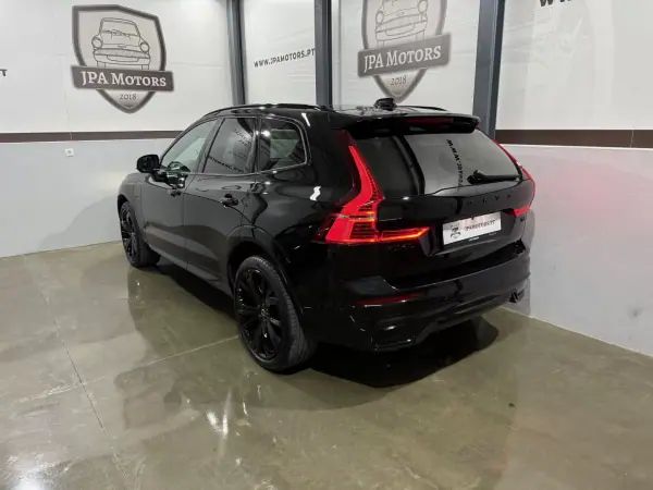 Volvo XC 60 2024 - 56900 EUR, 11000 km - AUTO.MOTO.pt - 11000km - foto 8 de 40