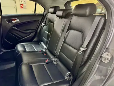 Mercedes-Benz A 180 2014 - 13750 EUR, 157000 km - AUTO.MOTO.pt - 157000km - foto 35 de 45