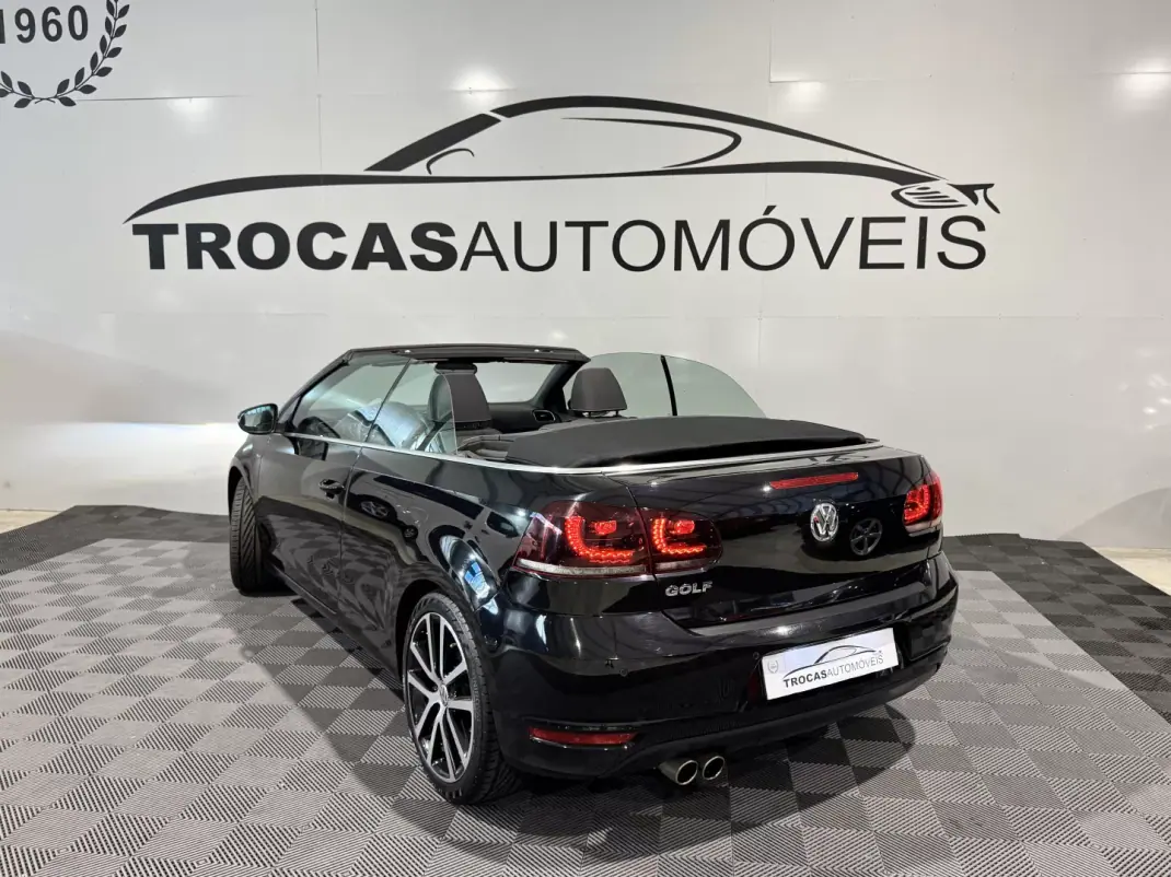 Volkswagen Golf Cabriolet 2015 - 12900 EUR, 177200 km - 177200km - foto 42 de 49