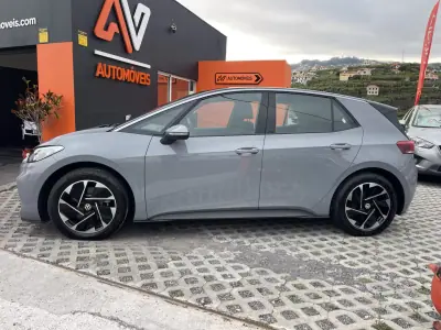 Volkswagen ID.3 2023 - 27950 EUR, 21352 km - AUTO.MOTO.pt - 21352km - foto 4 de 11