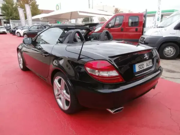 Mercedes-Benz SLK 200 2010 - 16000 EUR, 176098 km - AUTO.MOTO.pt - 176098km - foto 4 de 32