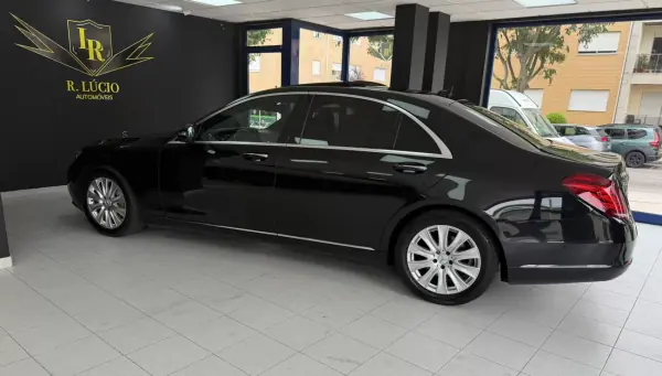 Mercedes-Benz S 350 2015 - 29000 EUR, 393085 km - AUTO.MOTO.pt - 393085km - foto 41 de 44