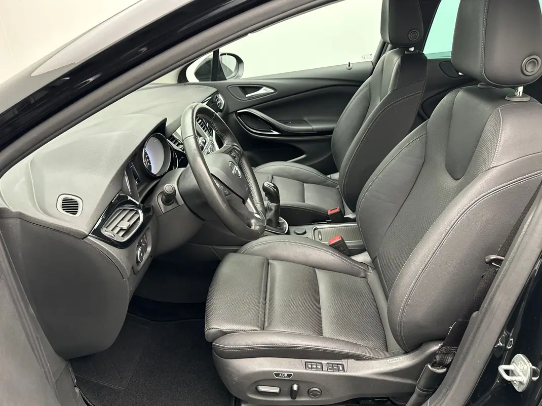 Opel Astra Sports Tourer 2021 - 14450 EUR, 89000 km - 89000km - foto 5 de 14