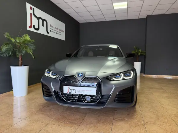 BMW i4 2022 - 49990 EUR, 33700 km - AUTO.MOTO.pt - 33700km - foto 2 de 19