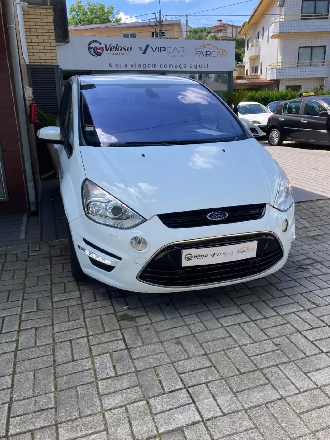 Ford S-Max 2014 - 13750 EUR, 153000 km - AUTO.MOTO.pt - 153000km - foto 2 de 12