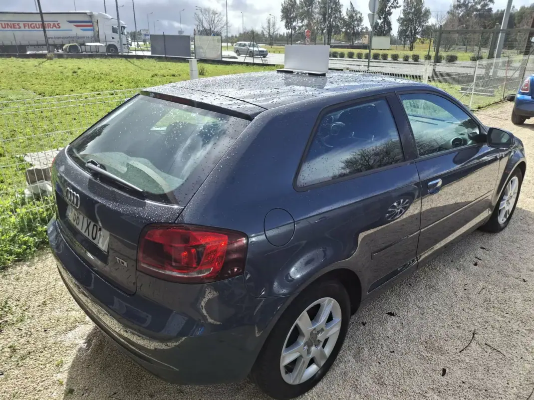Audi A3 2012 - 9990 EUR, 279321 km - AUTO.MOTO.pt - 279321km - foto 11 de 20