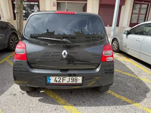 Renault Twingo 2008 - 5250 EUR, 105000 km - AUTO.MOTO.pt - 105000km - foto 11 de 31