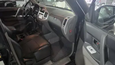 Mitsubishi Pajero 2000 - 22500 EUR, 387561 km - AUTO.MOTO.pt - 387561km - foto 42 de 50