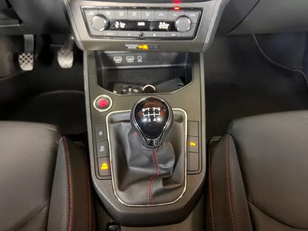 SEAT Ibiza 2020 - 12900 EUR, 92481 km - AUTO.MOTO.pt - 92481km - foto 14 de 20