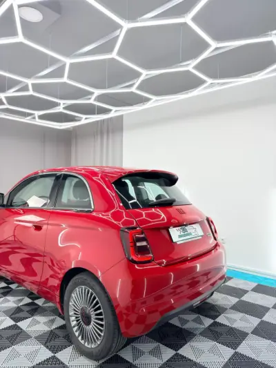 Fiat 500e 2023 - 13250 EUR, 22000 km - AUTO.MOTO.pt - 22000km - foto 6 de 24
