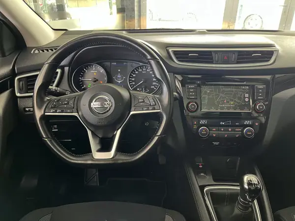 Nissan Qashqai 2019 - 18900 EUR, 106352 km - AUTO.MOTO.pt - 106352km - foto 9 de 22