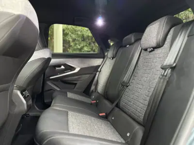 Peugeot 3008 2025 - 31500 EUR, 13000 km - AUTO.MOTO.pt - 13000km - foto 12 de 19