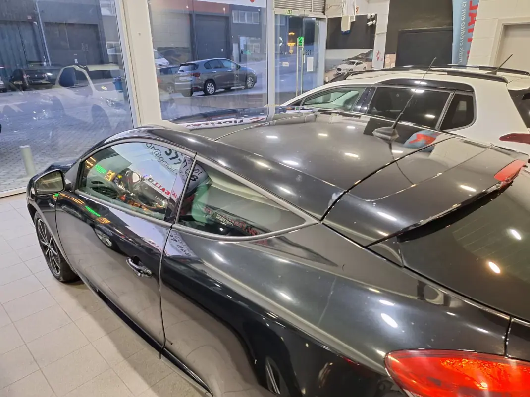 Renault Mégane Coupe 2013 - 9900 EUR, 177543 km - AUTO.MOTO.pt - 177543km - foto 6 de 17