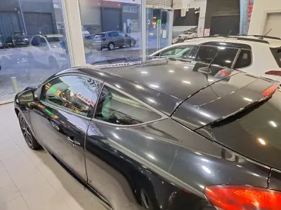 Renault Mégane Coupe 2013 - 9900 EUR, 177543 km - AUTO.MOTO.pt - 177543km - foto 6 de 17