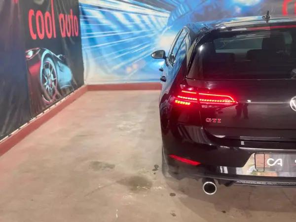 Volkswagen Golf 2019 - 30500 EUR, 106000 km - AUTO.MOTO.pt - 106000km - foto 18 de 47
