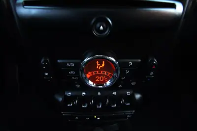 MINI Countryman 2011 - 12450 EUR, 201000 km - 201000km - foto 26 de 39