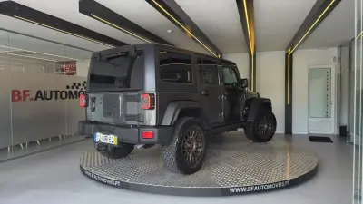 Jeep Wrangler Unlimited 2018 - 49500 EUR, 104894 km - AUTO.MOTO.pt - 104894km - foto 4 de 63