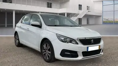 Peugeot 308 2019 - 13999 EUR, 75015 km - AUTO.MOTO.pt - 75015km - foto 2 de 8