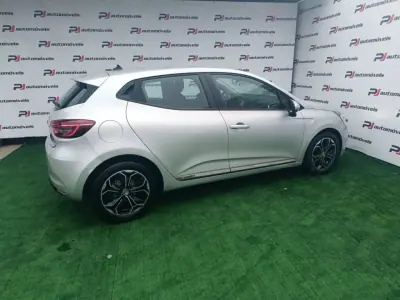 Renault Clio 2020 - 13990 EUR, 94621 km - AUTO.MOTO.pt - 94621km - foto 7 de 16