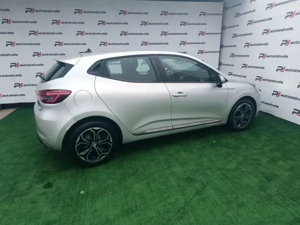 Renault Clio 2020 - 13990 EUR, 94621 km - AUTO.MOTO.pt - 94621km - foto 7 de 16