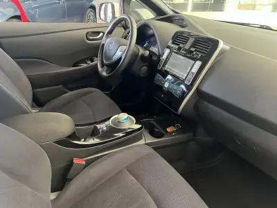 Nissan Leaf 2016 - 7800 EUR, 32548 km - 32548km - foto 7 de 20