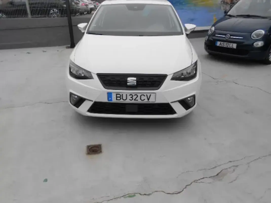 SEAT Ibiza 2025 - 17750 EUR, 17219 km - AUTO.MOTO.pt - 17219km - foto 1 de 13