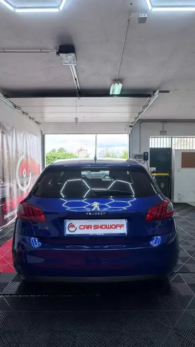 Peugeot 308 2020 - 10900 EUR, 133000 km - AUTO.MOTO.pt - 133000km - foto 4 de 10