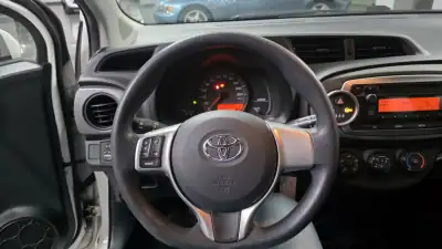 Toyota Yaris 2012 - 8490 EUR, 154000 km - AUTO.MOTO.pt - 154000km - foto 10 de 19