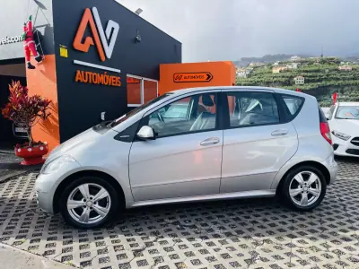 Mercedes-Benz A 180 2010 - 9950 EUR, 118057 km - AUTO.MOTO.pt - 118057km - foto 4 de 12