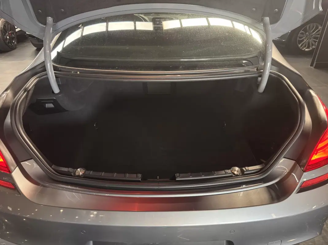 BMW 640 Gran Coupé 2017 - 38990 EUR, 134050 km - AUTO.MOTO.pt - 134050km - foto 25 de 28