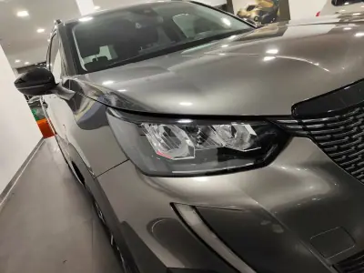Peugeot 2008 2020 - 13990 EUR, 75000 km - 75000km - foto 11 de 27