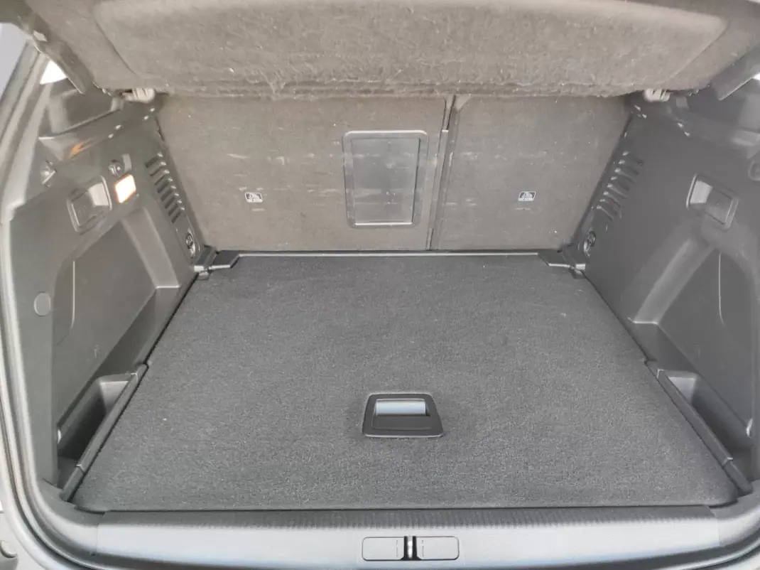 Peugeot 3008 2018 - 13950 EUR, 189000 km - 189000km - foto 16 de 36