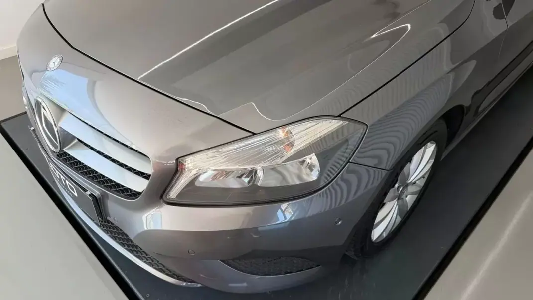 Mercedes-Benz A 180 2013 - 12990 EUR, 237399 km - AUTO.MOTO.pt - 237399km - foto 2 de 28