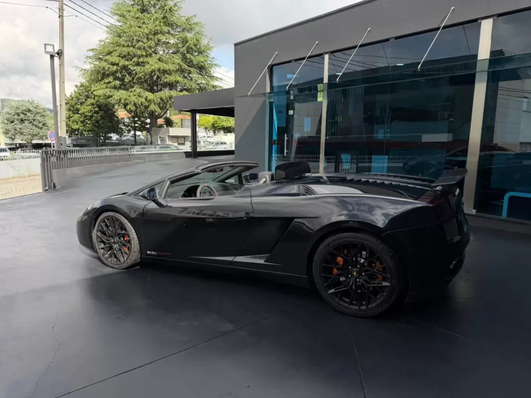 Lamborghini Gallardo 2006 - 145000 EUR, 63000 km - AUTO.MOTO.pt - 63000km - foto 8 de 20