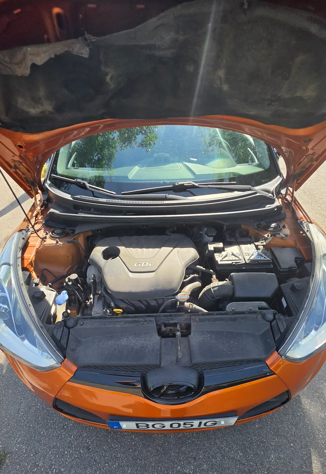 Hyundai Veloster 2012 - 10000 EUR, 150000 km - AUTO.MOTO.pt - 150000km - foto 16 de 17